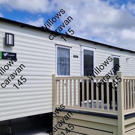 Willows Caravan 145 Llanddwywe Εξωτερικό φωτογραφία