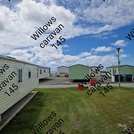 Willows Caravan 145 Llanddwywe Εξωτερικό φωτογραφία