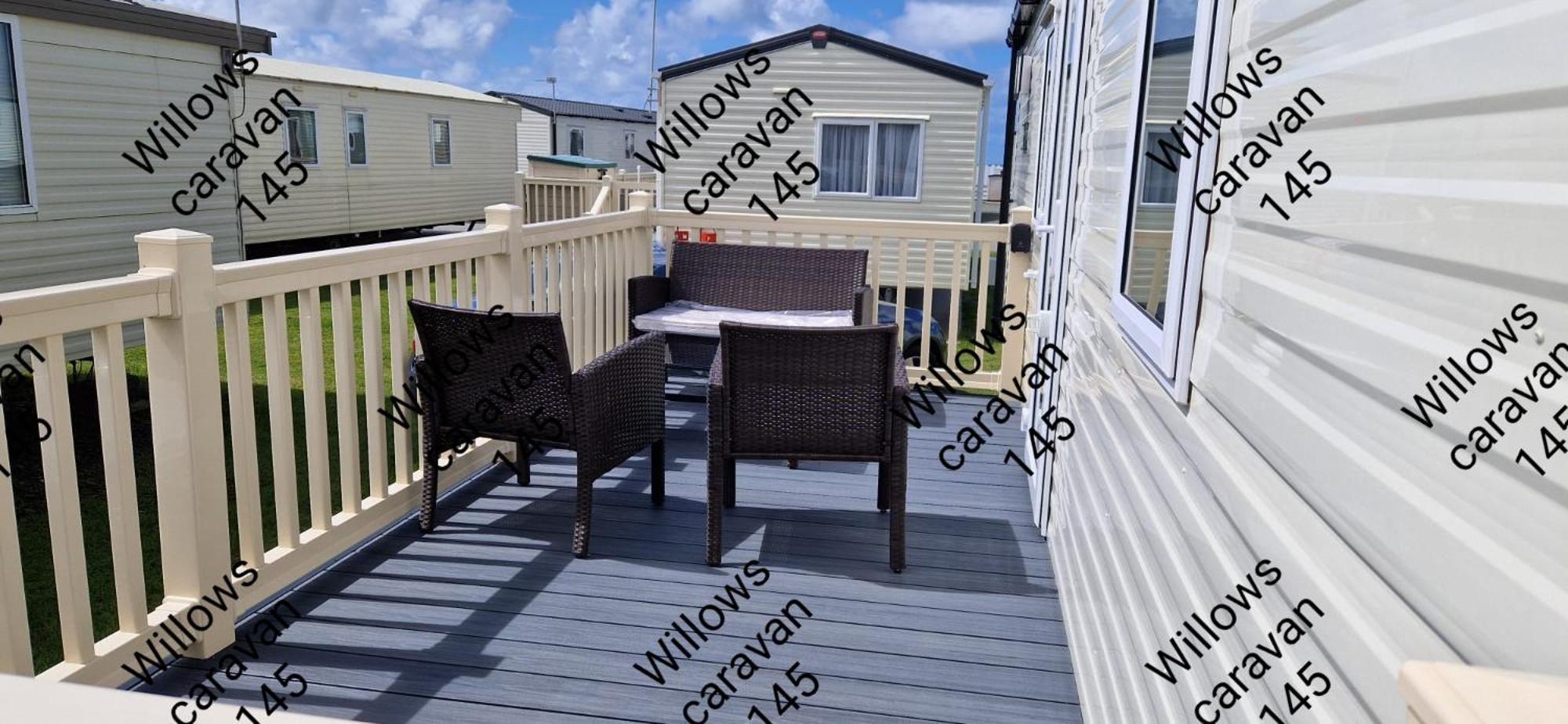 Willows Caravan 145 Llanddwywe Εξωτερικό φωτογραφία