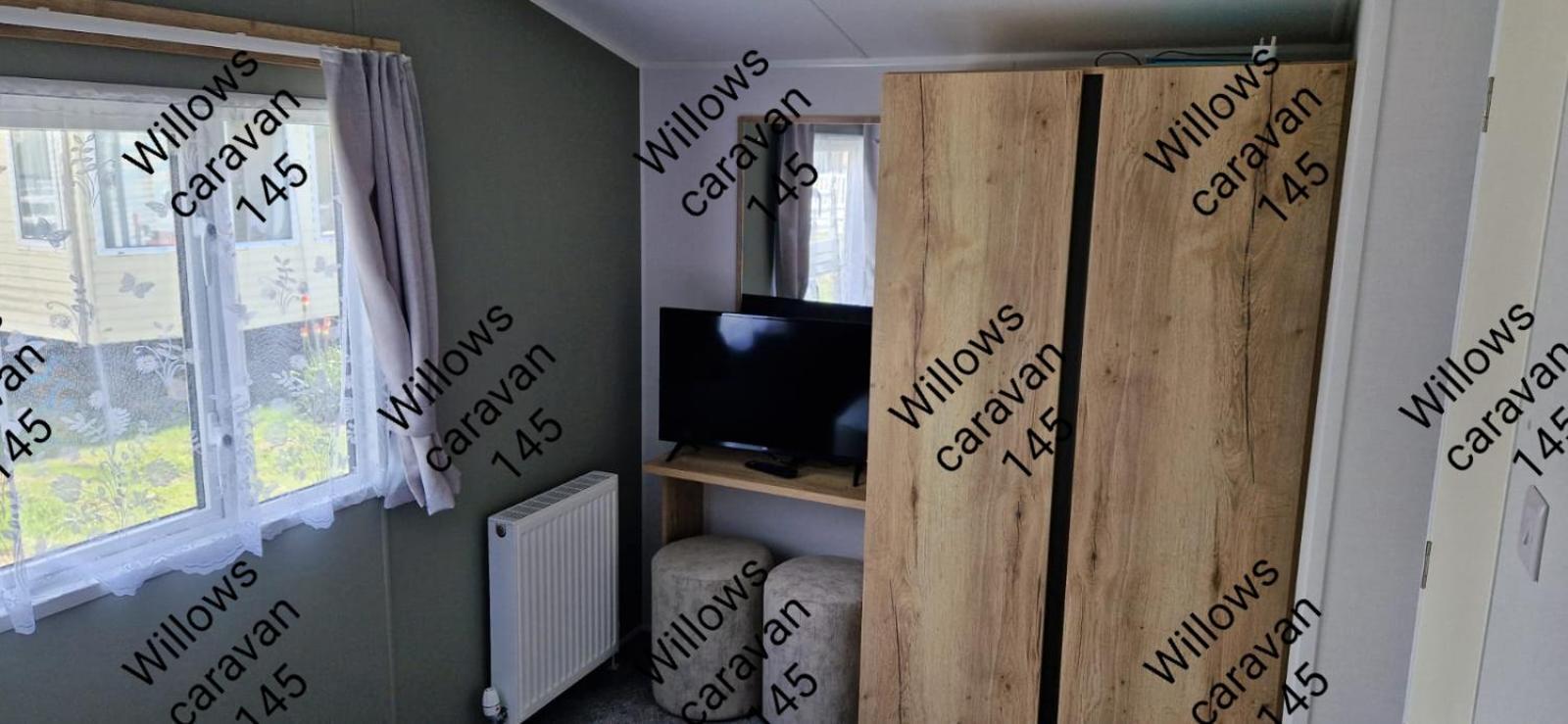 Willows Caravan 145 Llanddwywe Εξωτερικό φωτογραφία