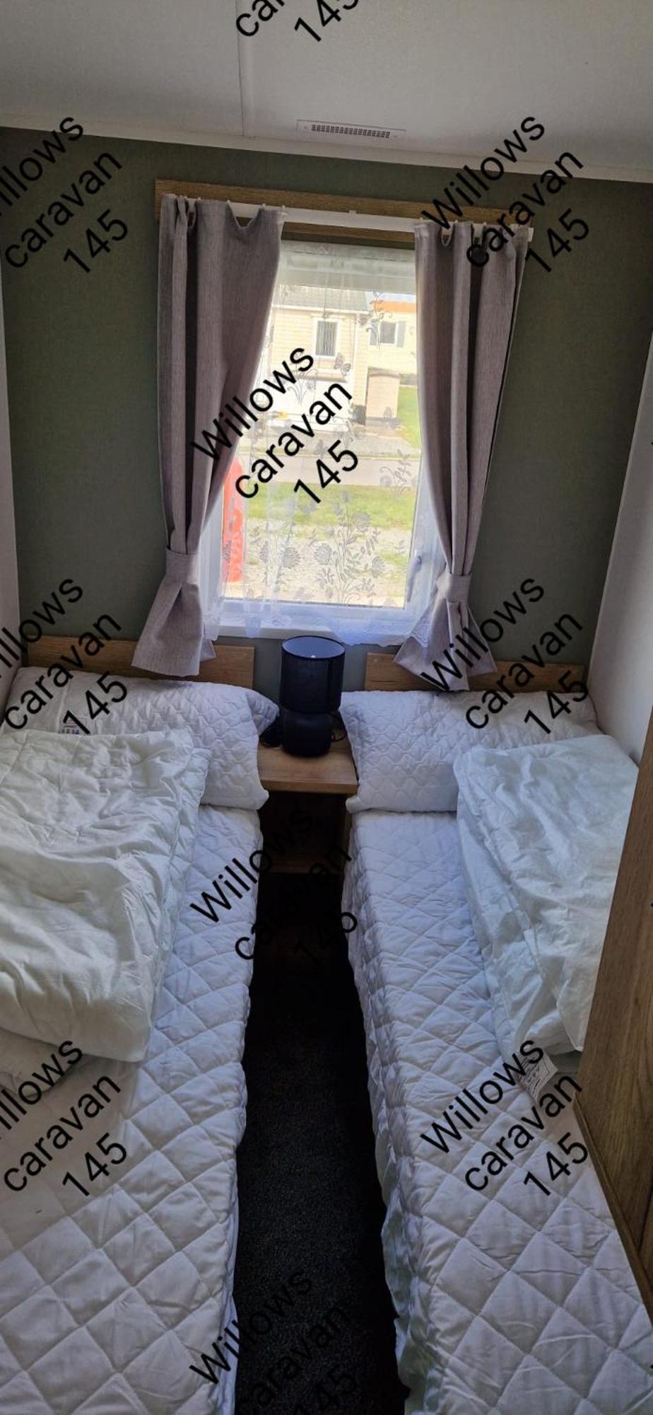 Willows Caravan 145 Llanddwywe Εξωτερικό φωτογραφία